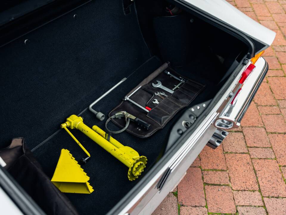 Image 19/20 of Ferrari Dino 246 GT (1973)
