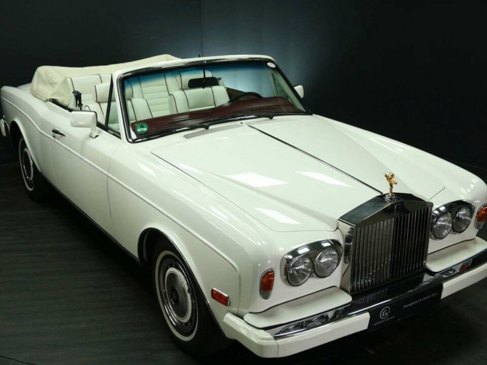 Image 45/50 of Rolls-Royce Corniche III (1991)