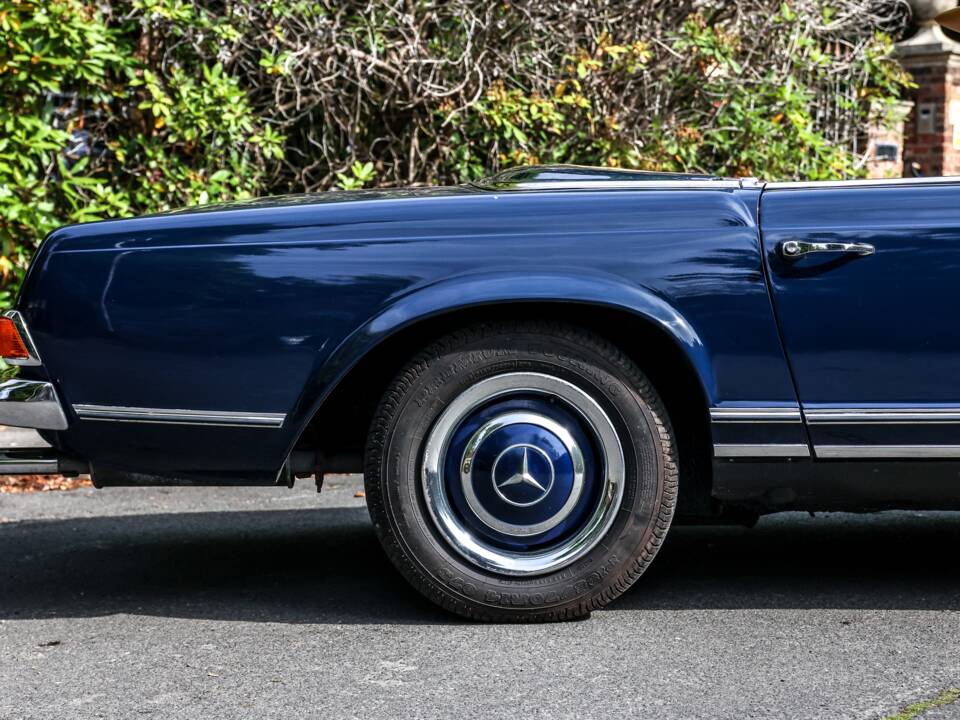 Bild 8/46 von Mercedes-Benz 230 SL (1966)