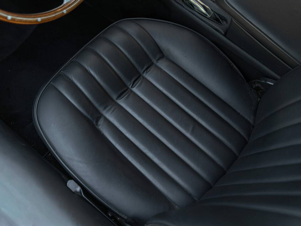 Obraz 30/50 pojazdu Jaguar E-Type (1968)
