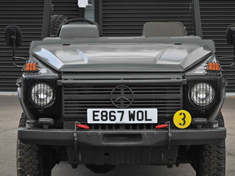 Immagine 45/50 di Mercedes-Benz 240 GD (SWB) (1987)