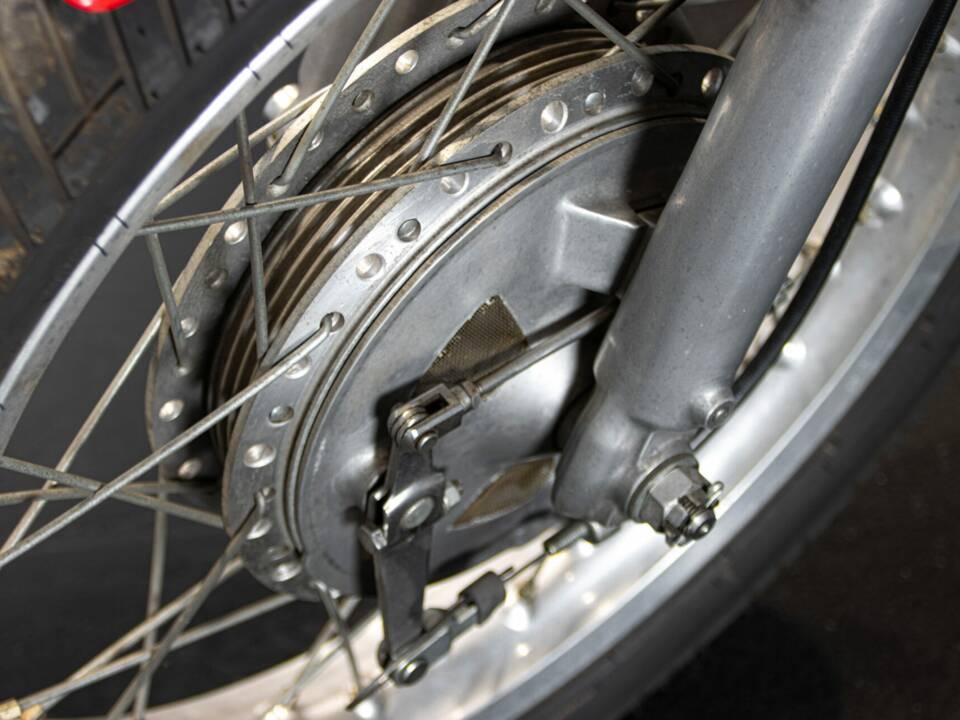 Afbeelding 45/50 van Yamaha 175 GP Special (1975)