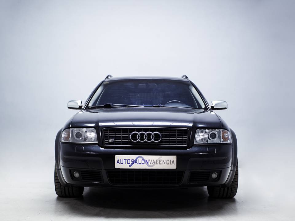 Immagine 2/33 di Audi S6 Avant (2000)