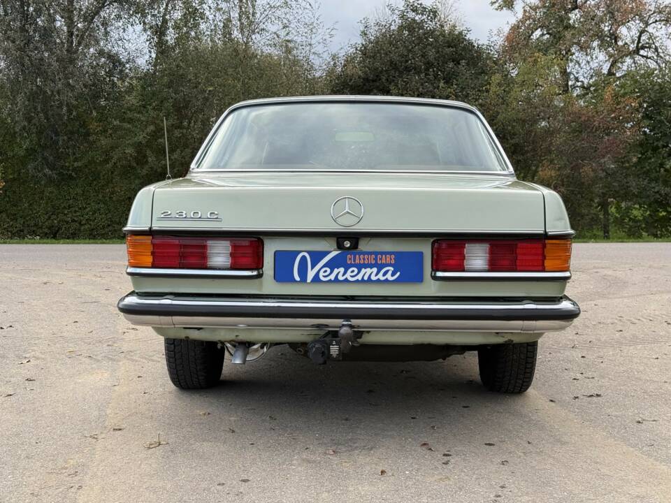 Afbeelding 6/16 van Mercedes-Benz 230 C (1978)