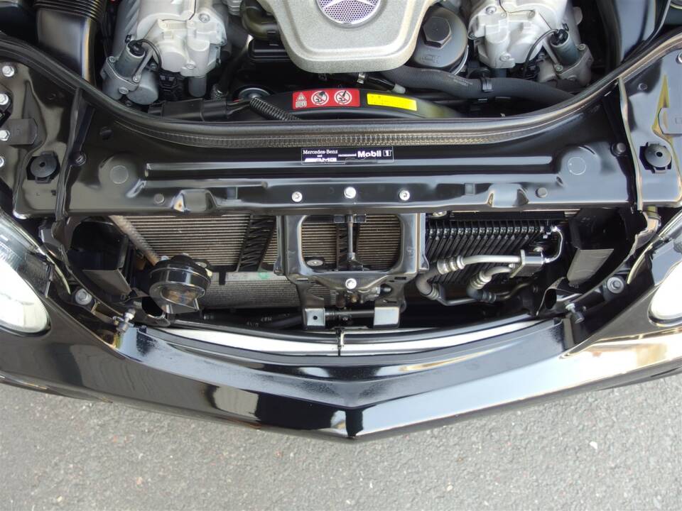 Image 76/98 of Mercedes-Benz E 63 AMG T (2008)