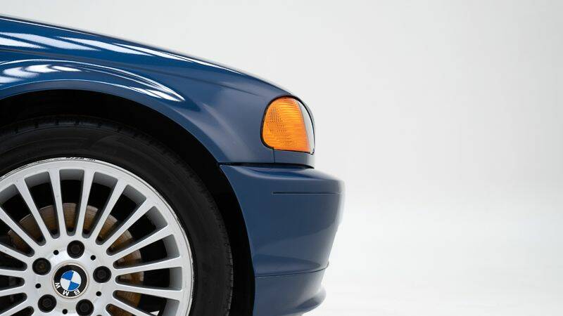 Bild 13/15 von BMW 325Ci (2001)