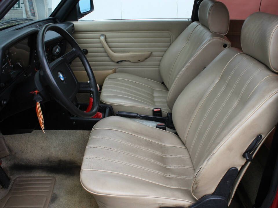 Image 10/30 of BMW 320i (1982)