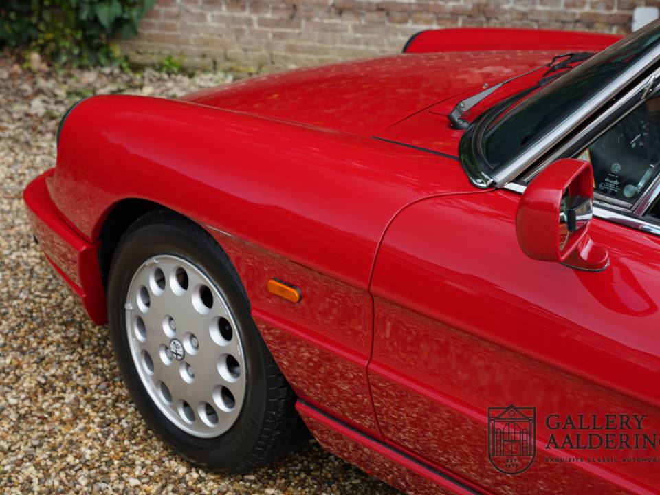 Image 35/50 de Alfa Romeo 2.0 Spider (1991)