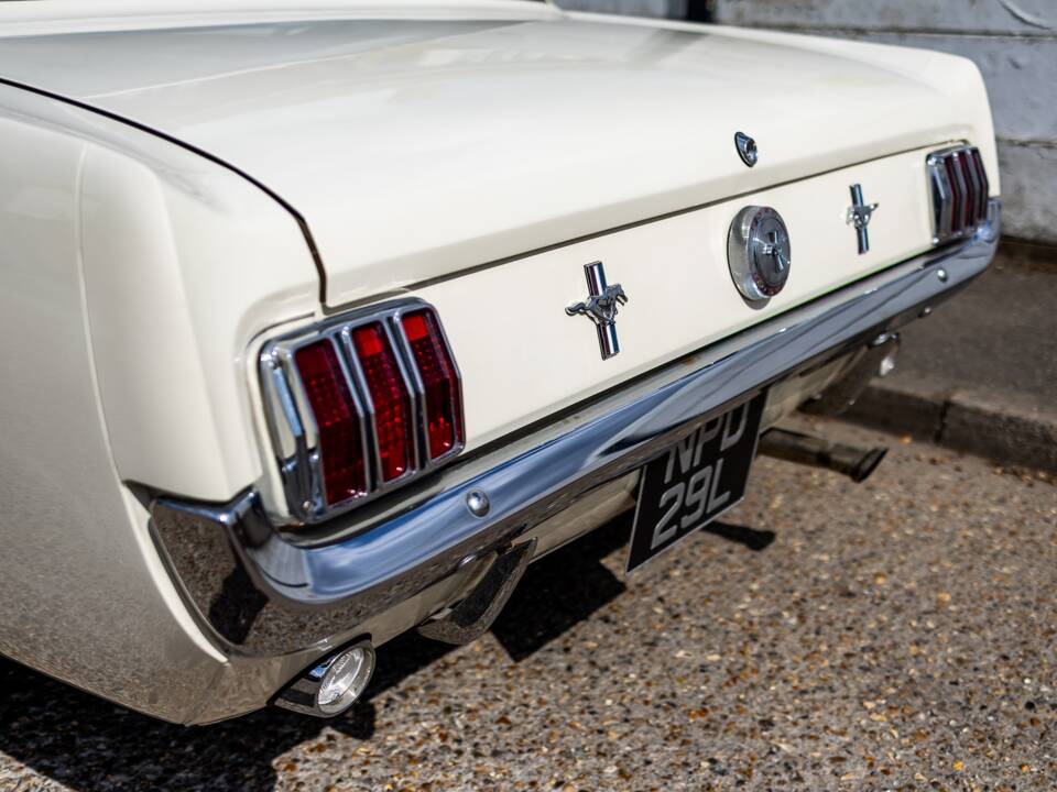 Image 36/50 of Ford Mustang 200 (1966)