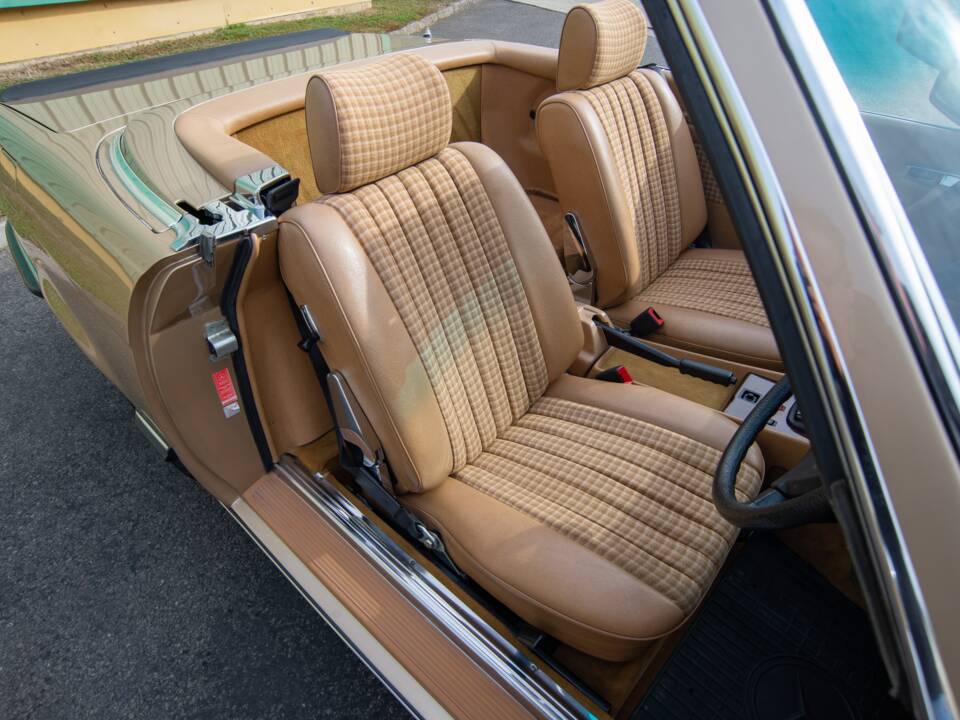 Bild 17/39 von Mercedes-Benz 280 SL (1984)