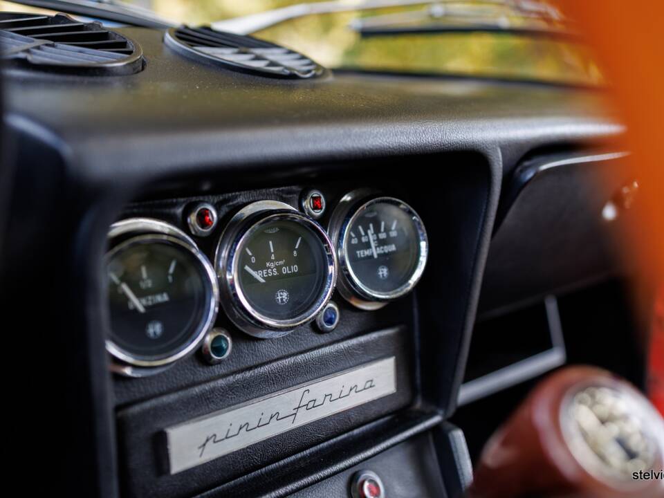 Image 29/43 of Alfa Romeo Spider Veloce 2000 (1976)