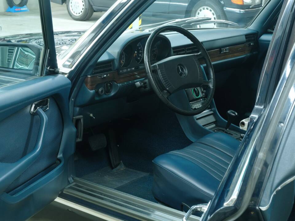Image 19/50 de Mercedes-Benz 450 SE (1973)