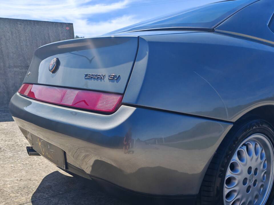Bild 12/39 von Alfa Romeo GTV 2.0 Twin Spark (1996)