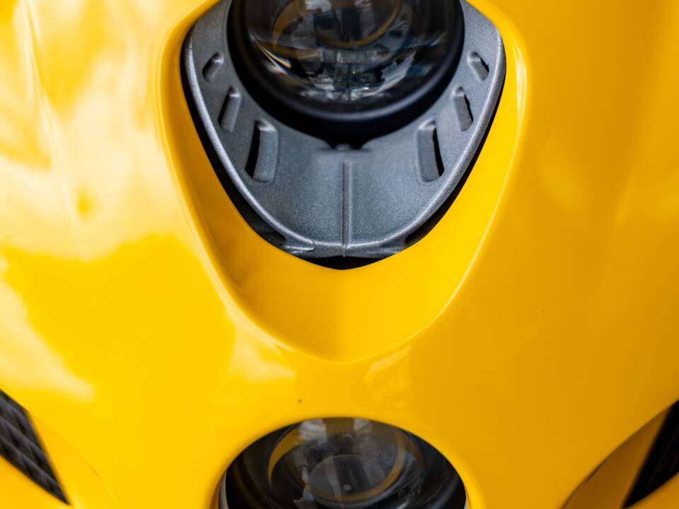 Immagine 16/30 di Ducati DUMMY (2004)