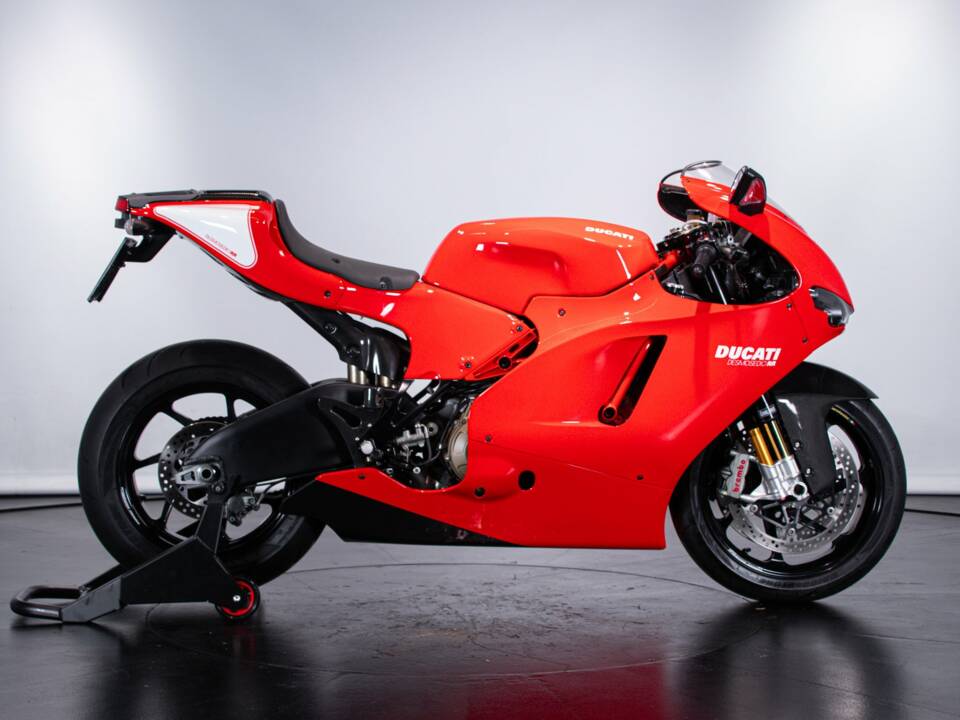 Bild 5/50 von Ducati DUMMY (2008)