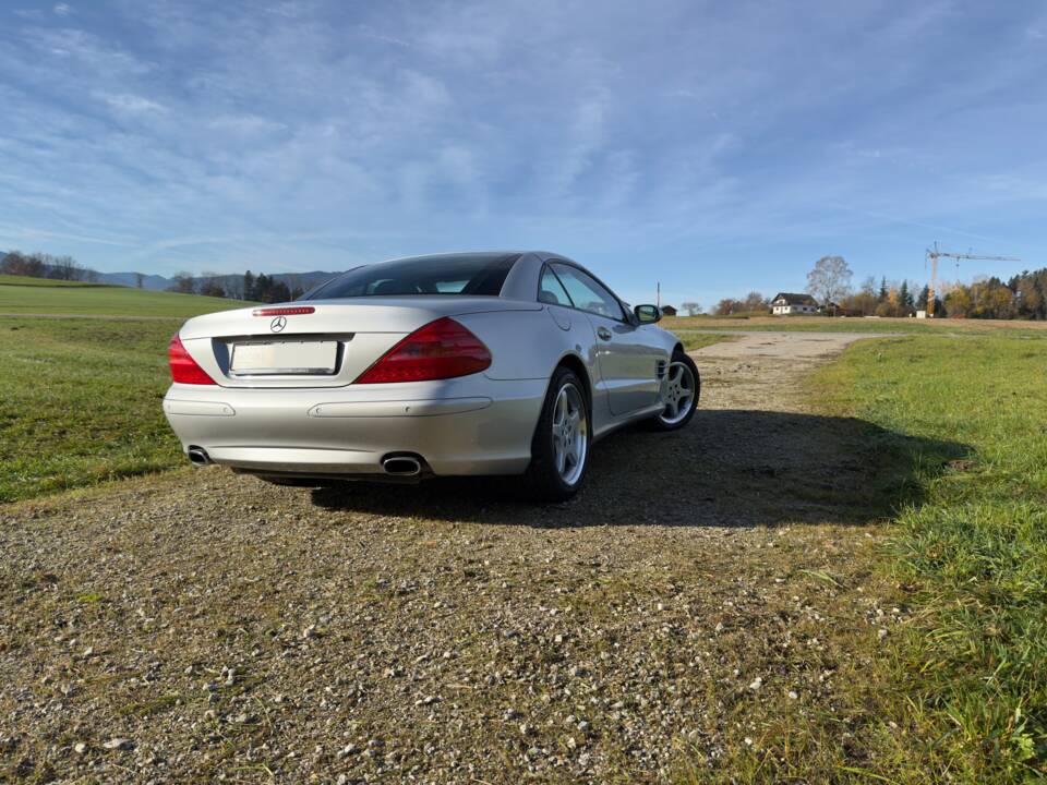 Image 86/89 of Mercedes-Benz SL 500 (2002)