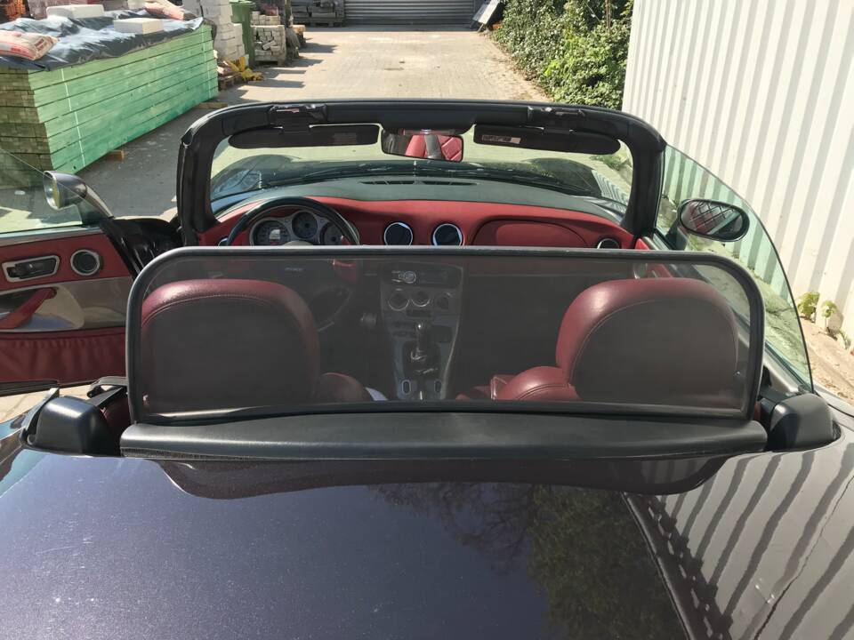 Bild 18/28 von FIAT Barchetta 1.8 16V (1999)