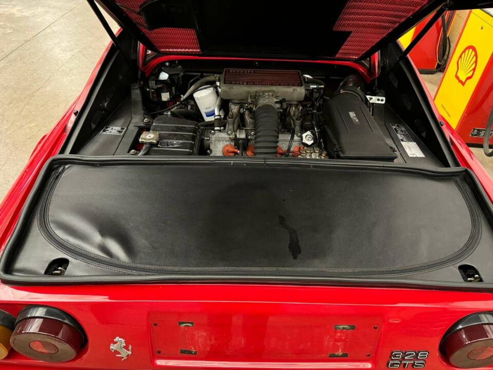 Immagine 14/19 di Ferrari 328 GTB (1988)