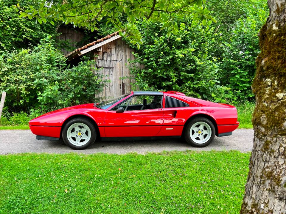 Image 3/8 of Ferrari 328 GTS (1988)