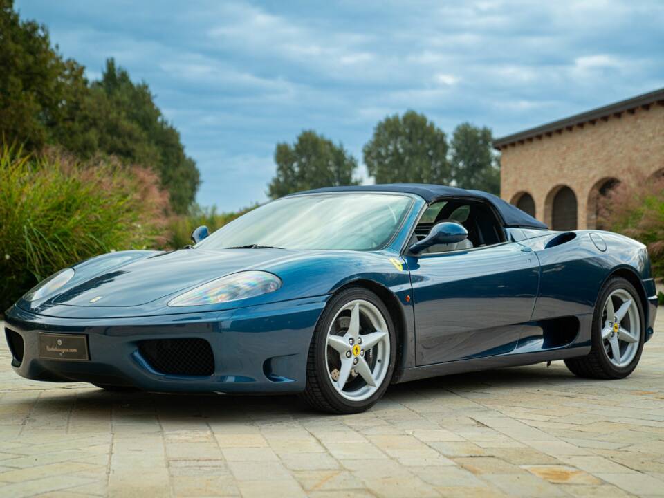 Immagine 10/50 di Ferrari 360 Spider (2002)