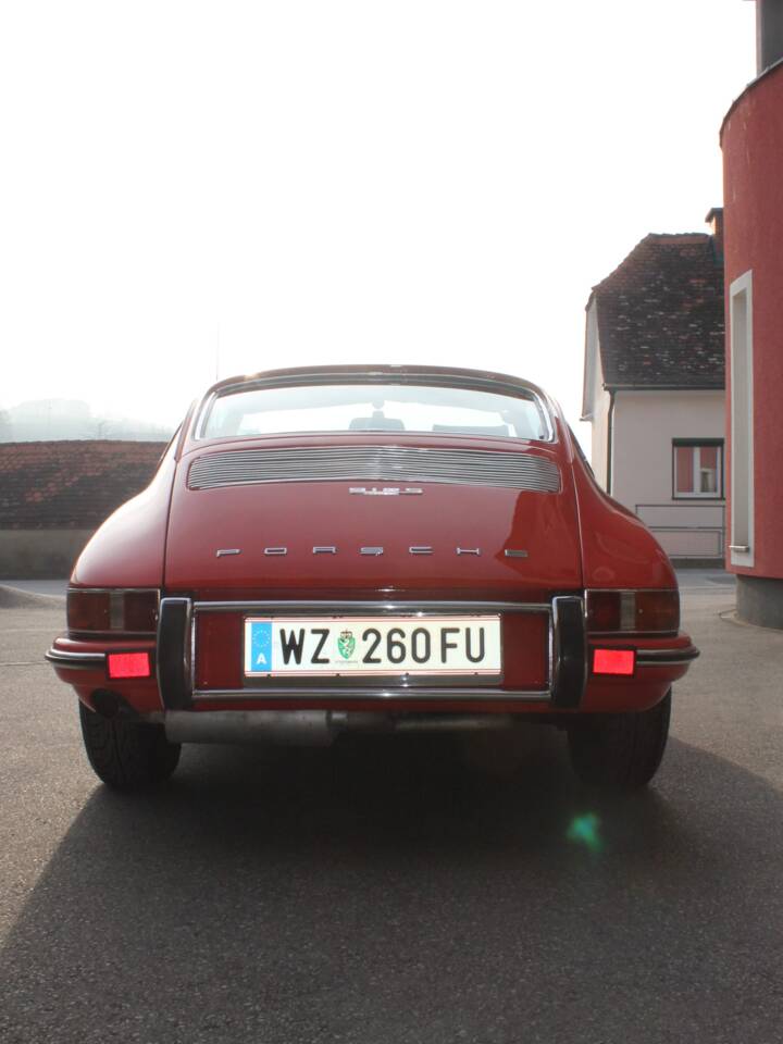 Image 45/79 of Porsche 912 (1969)
