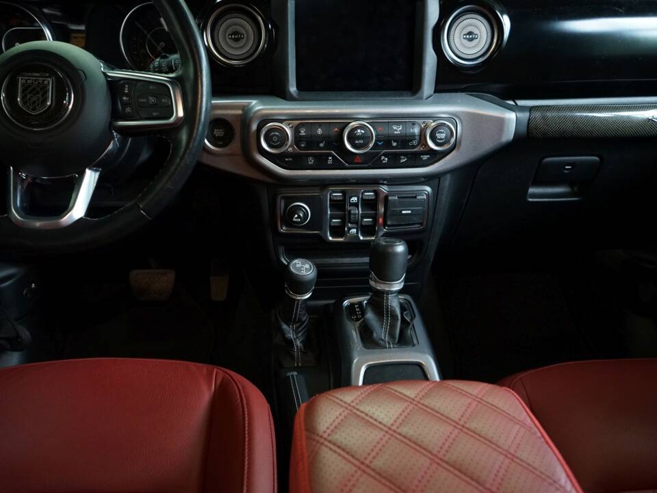 Bild 18/29 von Jeep Wrangler 2.0T Sahara (2020)