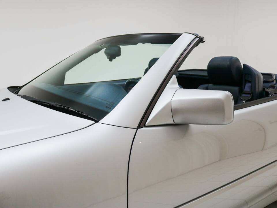 Bild 43/84 von Mercedes-Benz SL 320 (1996)