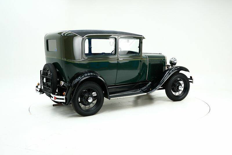 Image 2/15 of Ford Model A Tudor Sedan (1930)