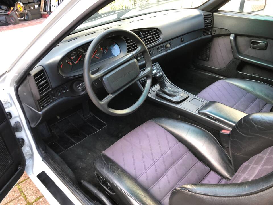 Bild 18/45 von Porsche 944 Turbo (1985)