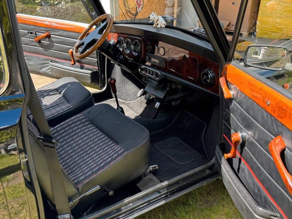 Afbeelding 8/8 van Mini 1000 (1990)