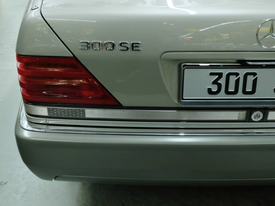 Bild 16/50 von Mercedes-Benz 300 SE (1992)