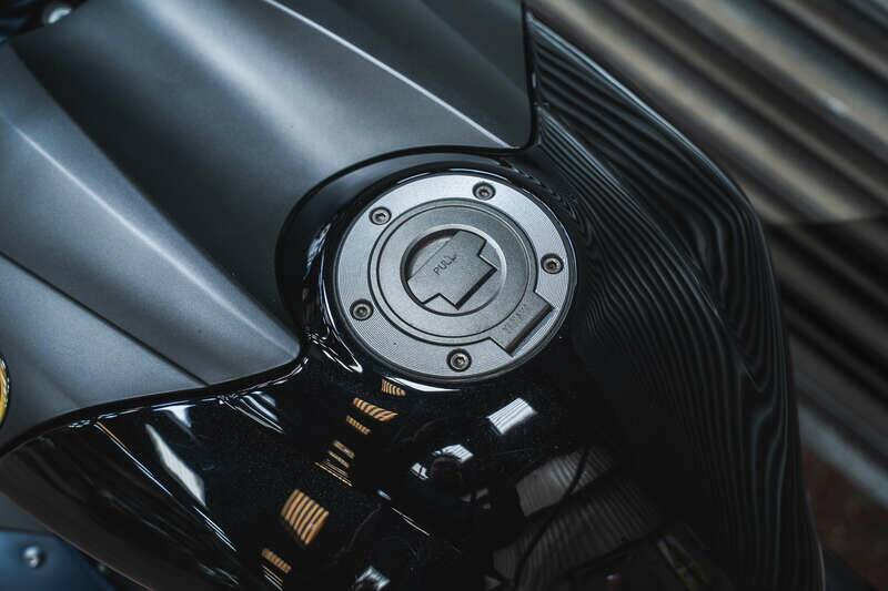 Image 41/46 de Yamaha YZF-R1 (2006)