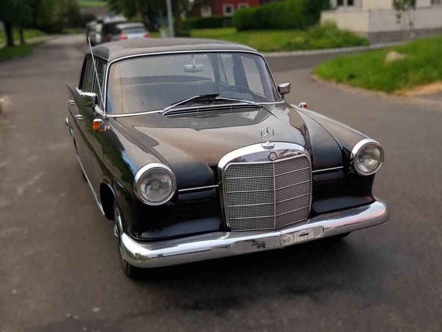 Image 3/8 of Mercedes-Benz 190 c (1963)
