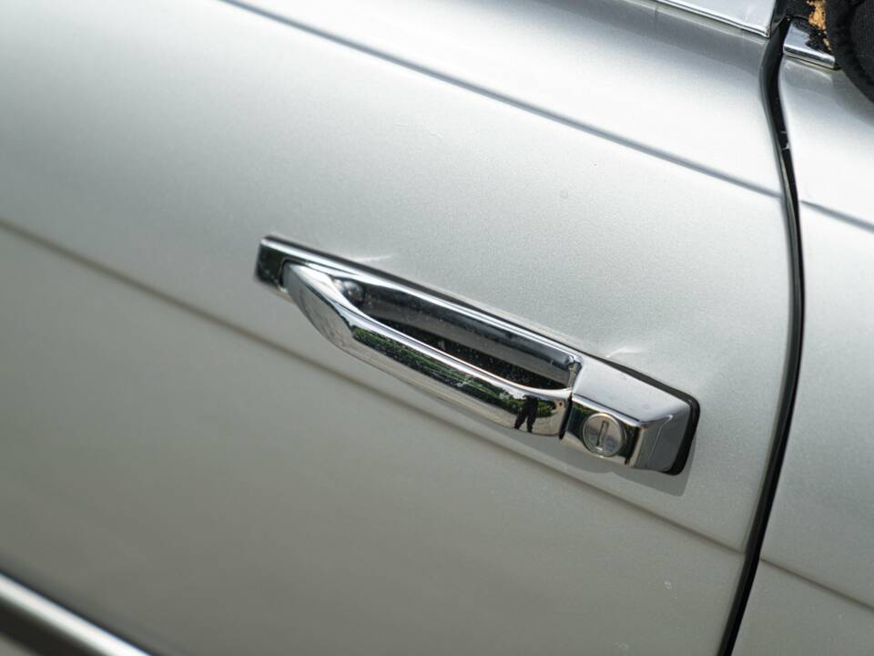 Image 17/50 de Mercedes-Benz 450 SL (1977)