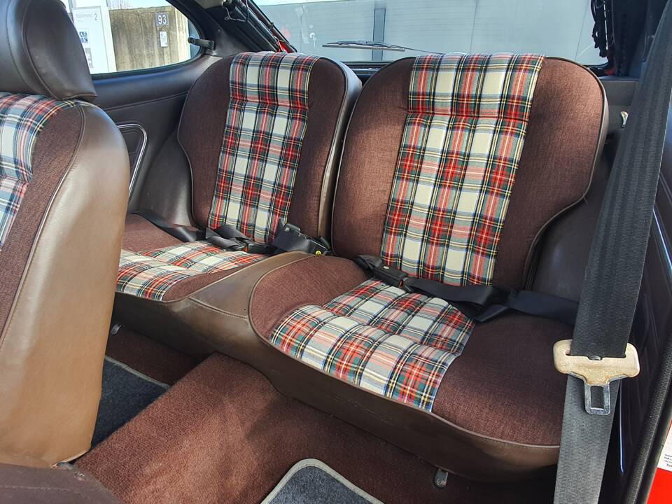 Afbeelding 35/41 van Ford Capri 1,6 (1981)