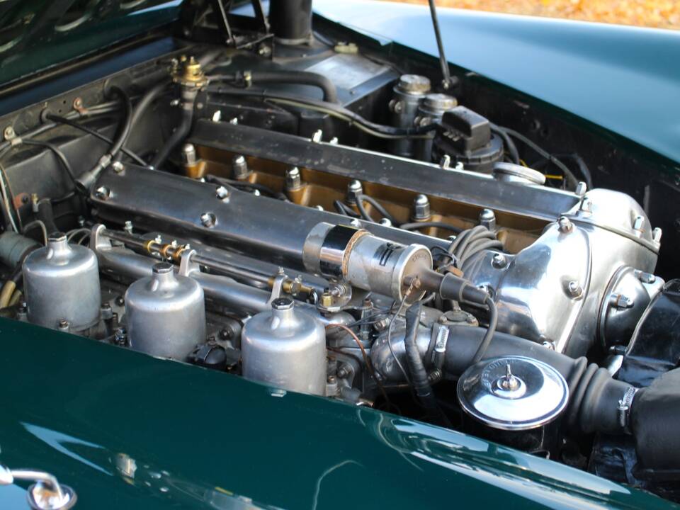 Image 14/15 of Jaguar XK 150 3.4 S OTS (1959)