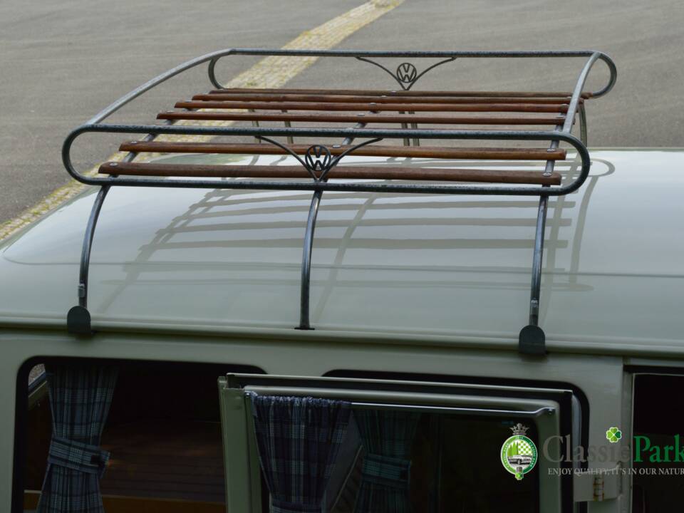 Bild 36/50 von Volkswagen T2b Camper (1976)
