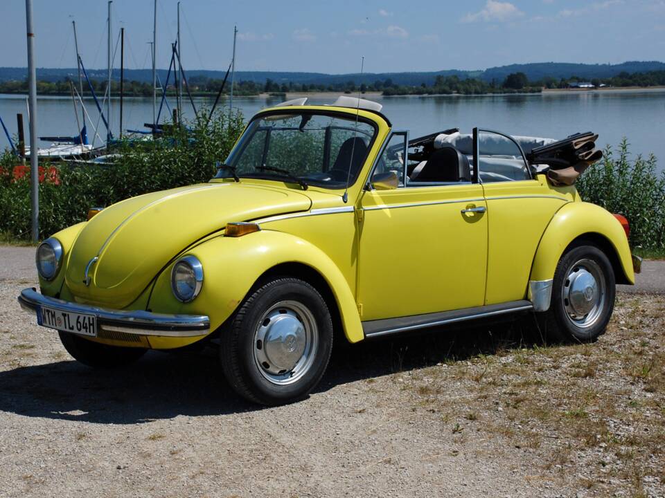 Image 1/33 of Volkswagen Beetle 1303 S (1973)