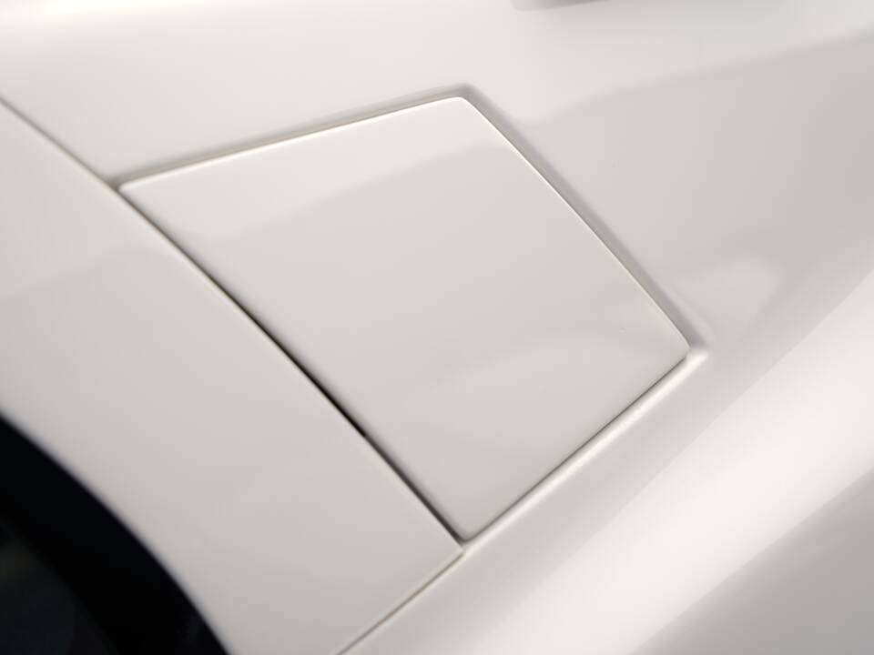 Image 46/50 of Lotus Esprit S4 (1994)