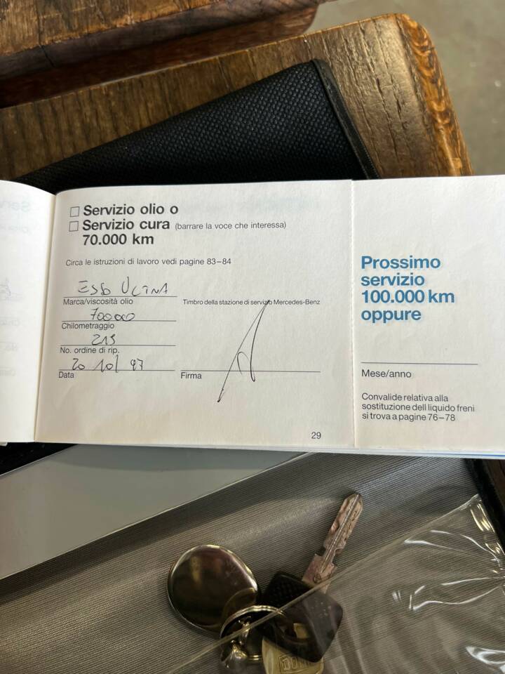 Bild 21/79 von Mercedes-Benz 200 CE (1993)