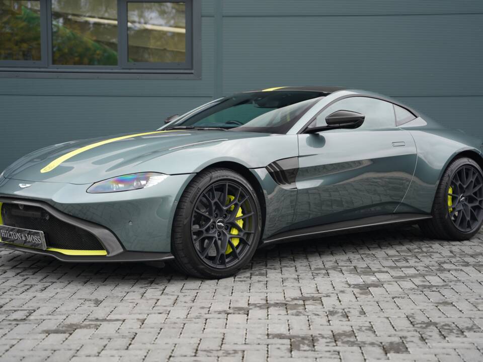 Bild 4/50 von Aston Martin V8 Vantage AMR (2020)