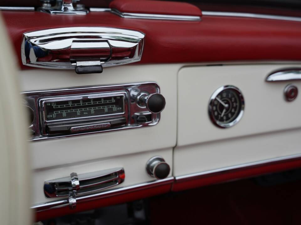 Bild 37/50 von Mercedes-Benz 190 SL (1960)