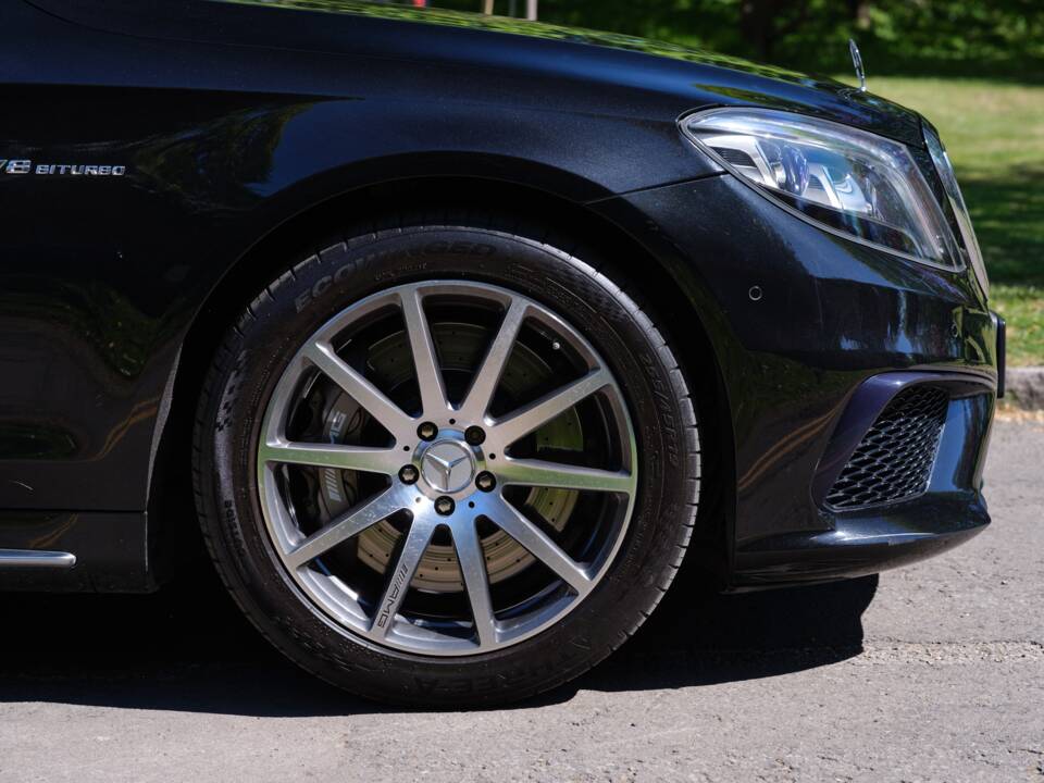 Bild 22/50 von Mercedes-Benz S 63 AMG (2015)