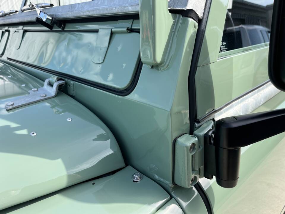 Bild 13/39 von Land Rover 88 (1984)