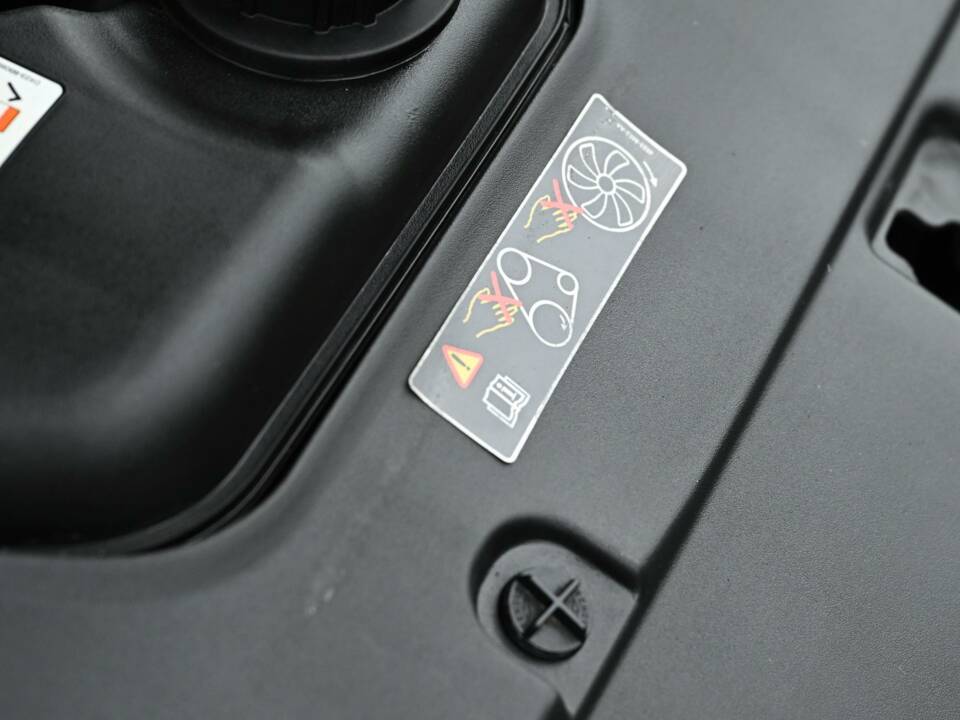 Image 42/50 of Jaguar XJ 8 4.2 (2007)