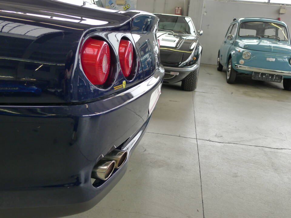 Image 29/41 of Ferrari 550 Maranello (2000)