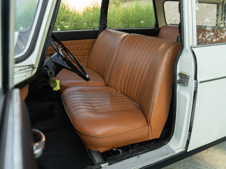 Immagine 27/50 di Peugeot 404 Familiale (1965)