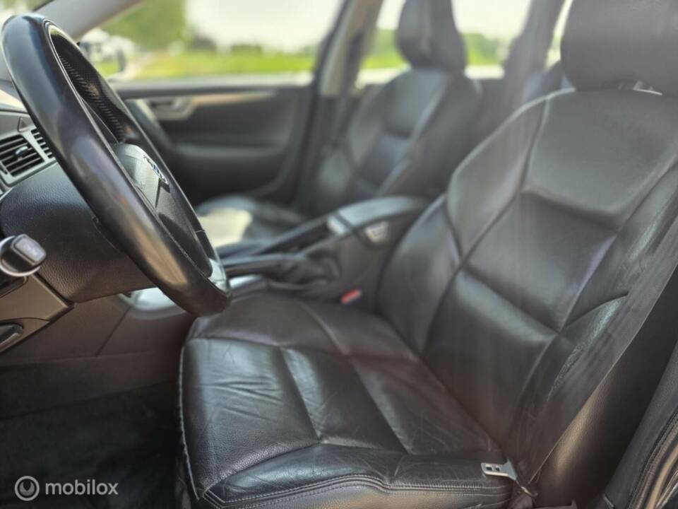 Image 19/29 de Volvo V 70 2.4 (2007)
