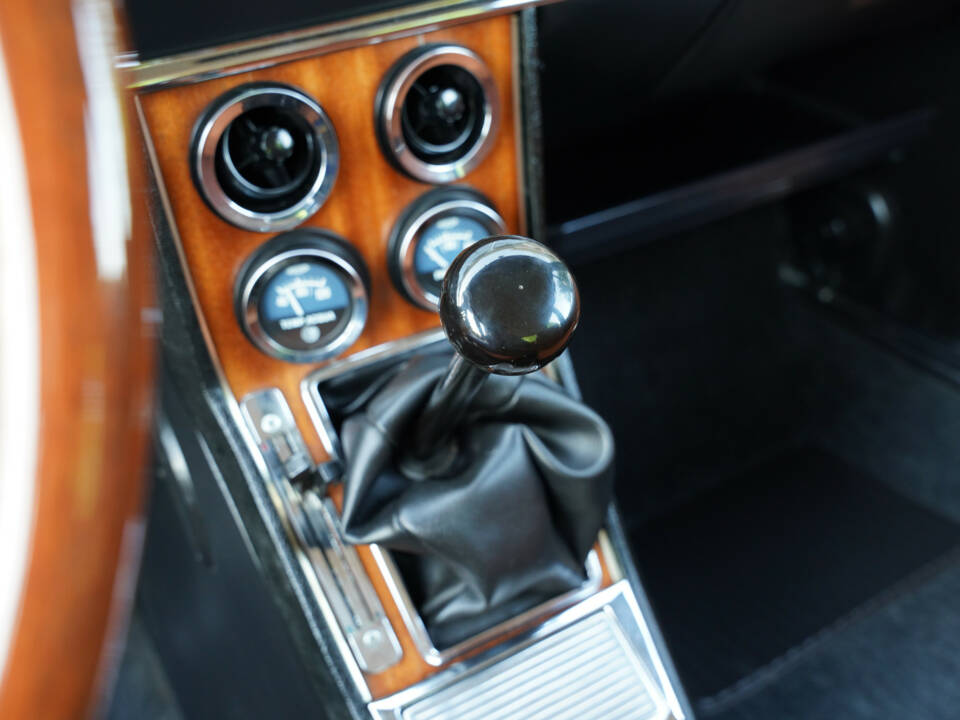 Imagen 32/50 de Alfa Romeo Giulia Nuova Super 1300 (1978)