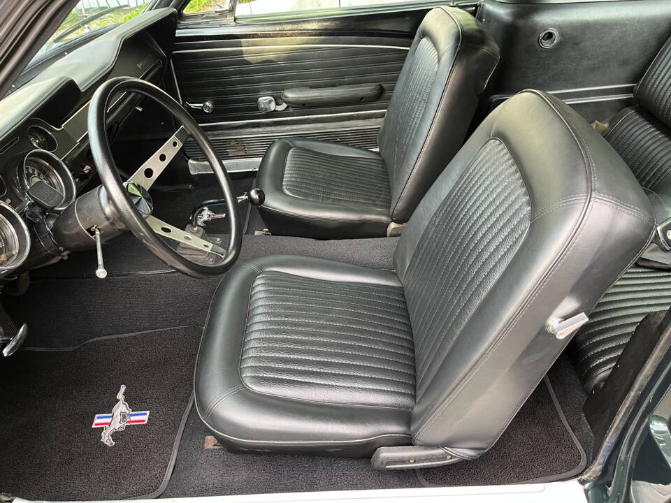 Image 22/49 of Ford Mustang GT 390 (1967)